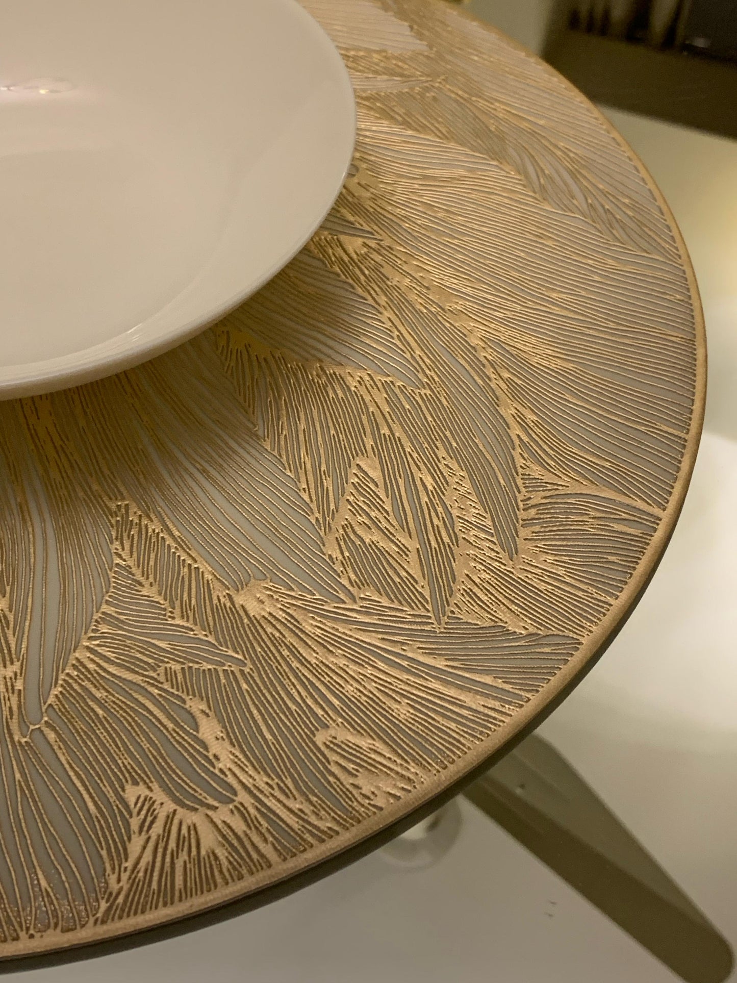 Table Mat - Round Design TM-004